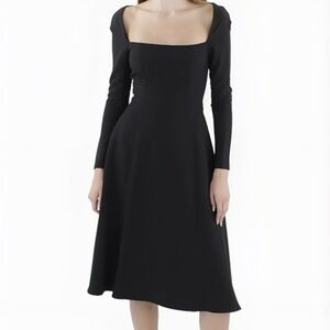 Black Halo Classic Long Sleeve Dress